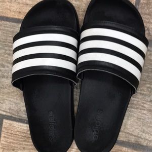 🎊3/$20 - adidas sliders